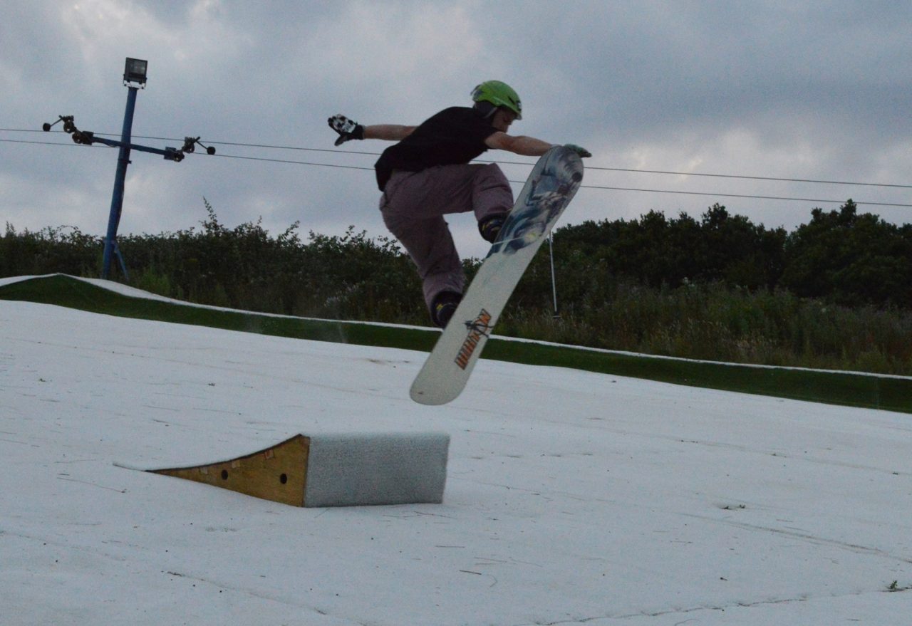 Snowboarding Knockhatch Ski Centre