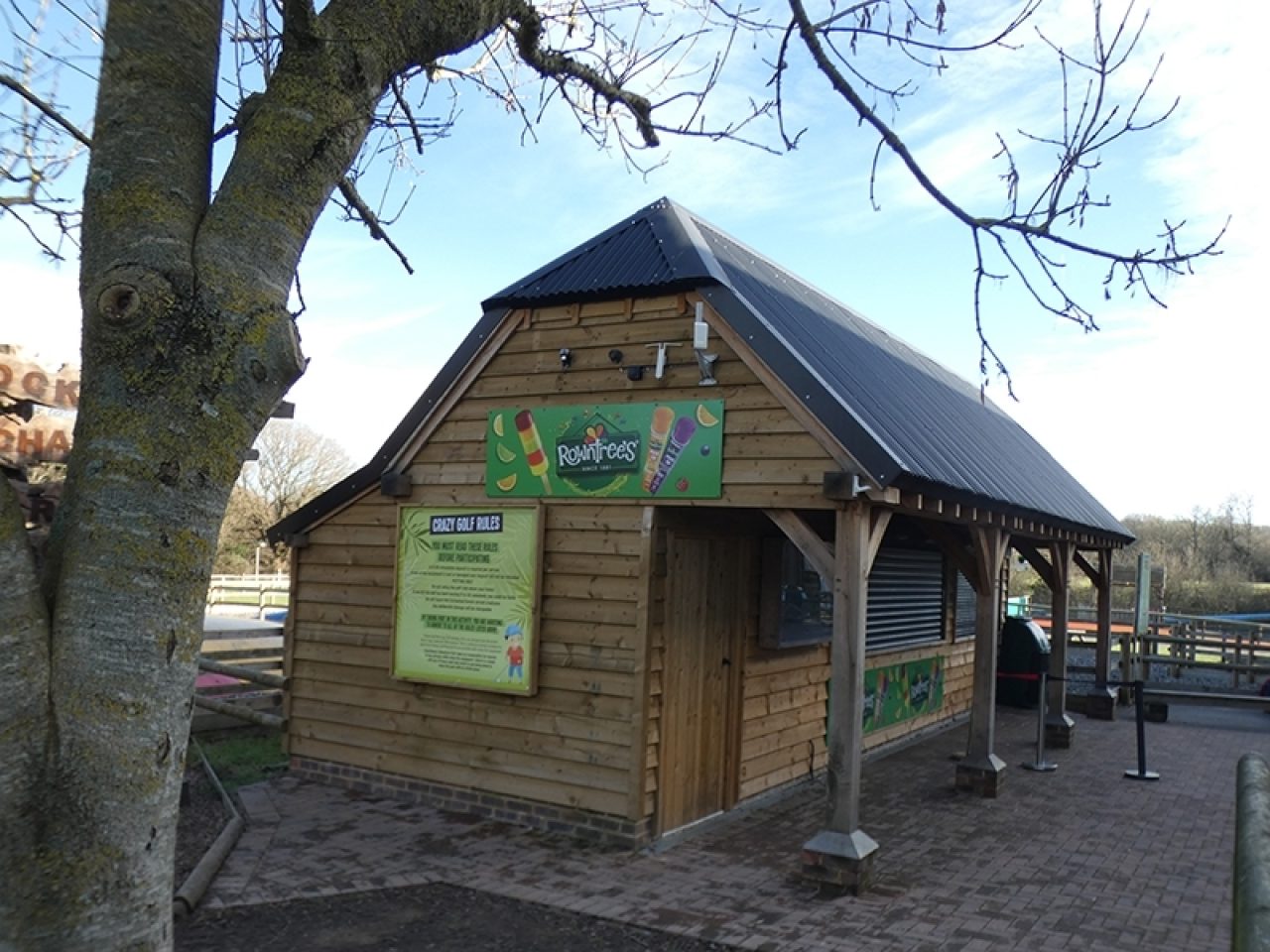 the-jumping-pillow-hut-menu-knockhatch-adventure-park